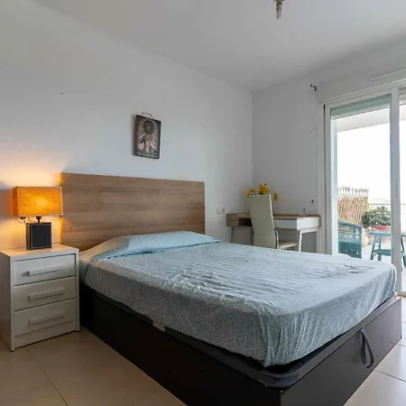 Rentafive Novabeach Jacuzzi Terraza Apartment *